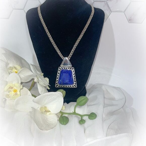 Jewelry - ONE OF A KIND! Stunning Sterling Silver Necklace with Lapis Lazuli Pendant